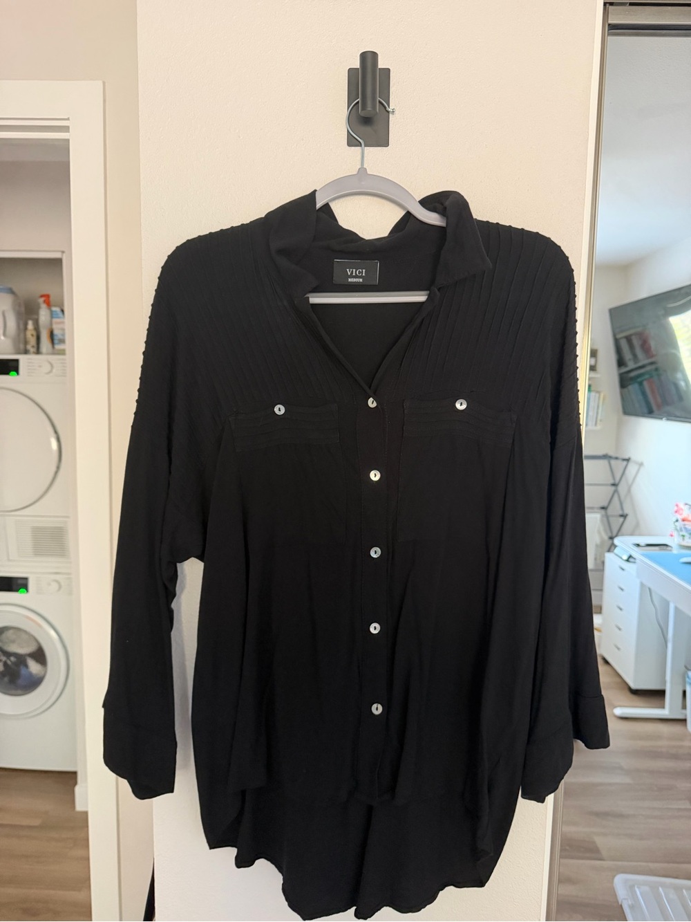 VICI Black Collared Button-Up Shirt